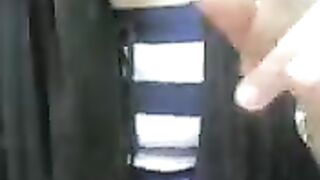 شاب سعودي ينيك بنت منقة ممحونة في المحل - سكس قديم