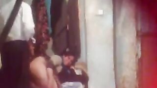 فيلم نيك فلاحة مصرية بتصرخ بصوت عالي - سكس قديم