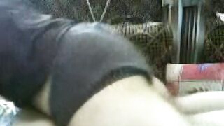 عراقي هايج يركب فوق طيز قحبة عراقية بالبيت