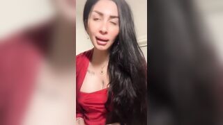 فيديو العراقية ميرا النوري تتكلم مع المتابعين