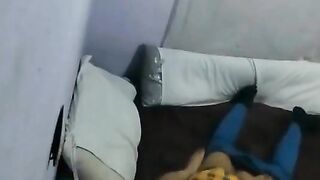 فيلم سكس لشرموطة مصرية تتناك وتتصور دون علمها