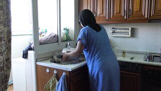 فيلم سكس سعودي لشاب فاشخ كس خالته نيك بالمطبخ