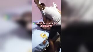 ديوث مصري فاشخ خطيبته من النيك قدام صاحبو