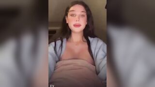 سكس اية خلف تتناج علي اللايف سكس حصري