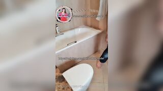 فيلم سكس للشرموطة دانا المصرية بتتفشخ نيك في الحمام