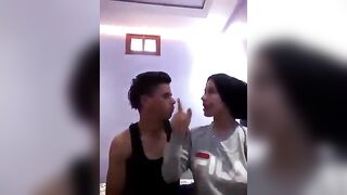 فيلم سكس لمغربي نازل في بزاز اخته تقفيش