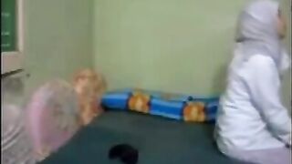 فيلم نيك طيز مصرية عندها 18 سنة بالحجاب