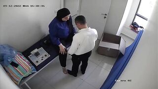 سورية ممحونة تتفشخ نيك من الدكتور في المستشفى