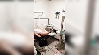 فيلم نيك سري لدكتور هاج على المريقة وفشخها نيك عنيف