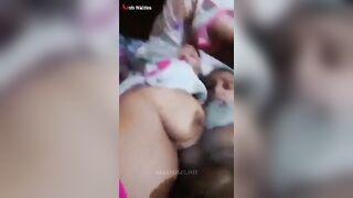 عربية مزة جسمها نار بتتفشخ نيك من ابو زوجها ويصورها