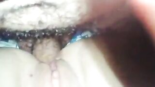 فيلم سكس هايجة مصرية بتنام لاخوها وهو نازل في طيزها نيك على السرير - سكس مصري قديم