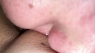 احلى نيك وتقفيش بزاز لجراتي المربربة - سكس مصري