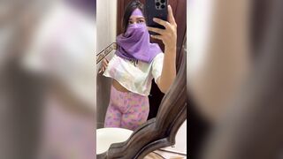 ممحونة مصرية صاحب اخوها نازل فيها نيك وتقفيش
